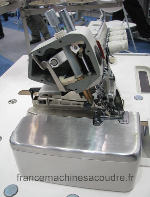 surj-mo-6714-BE6-4-.jpg