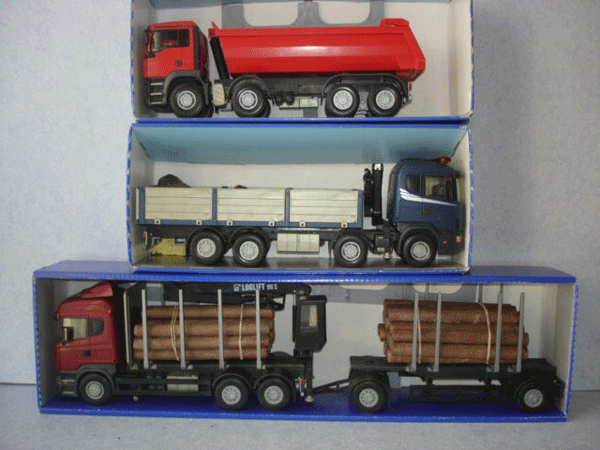 3camions.gif