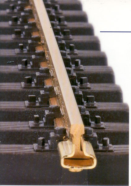 trl45-detail-tirefonds-site.jpg