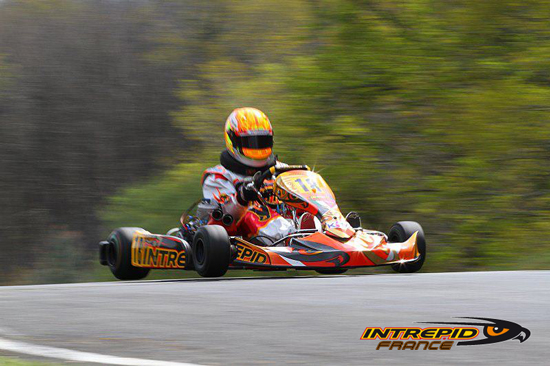 Erick Preuvost au volant de son Intrepid Cruiser M2